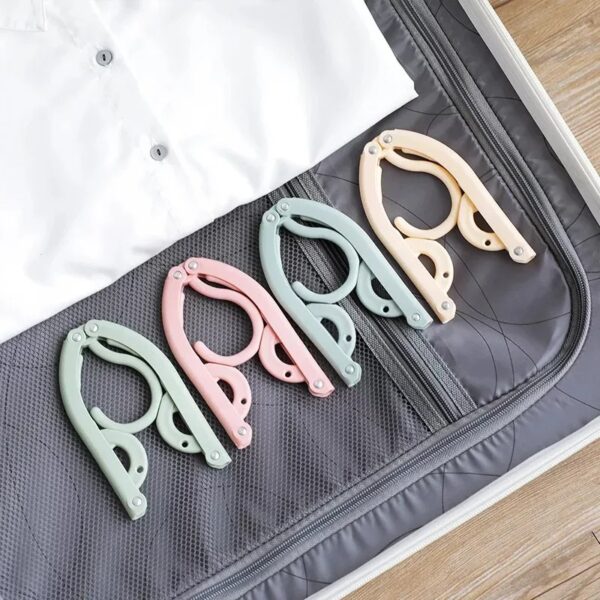 Folding Hanger for travel