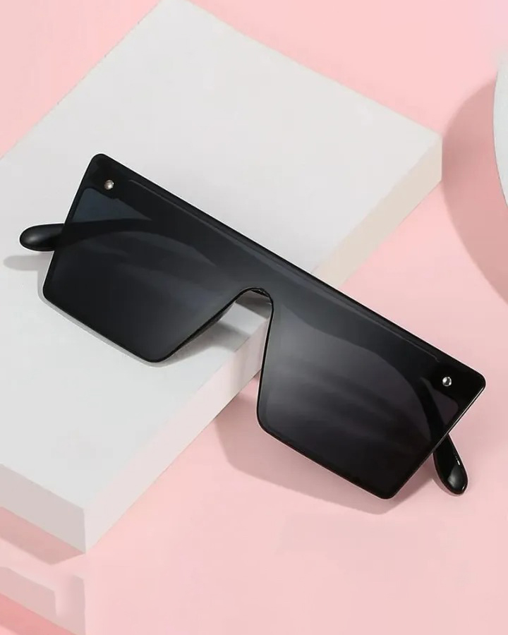 trendy oversized sunglass for men and women NAYS pick