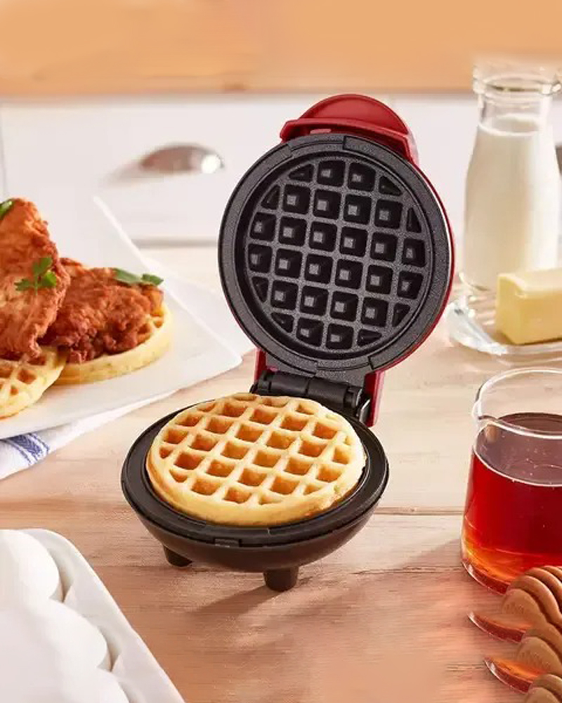 Mini Waffle Maker with A Non-Stick Surface NAYS pick